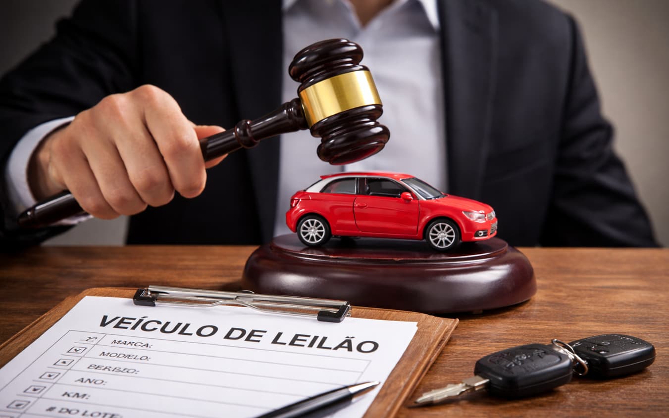 Carro de Leilão: Vale a Pena Comprar? Veja os Riscos e Como Verificar